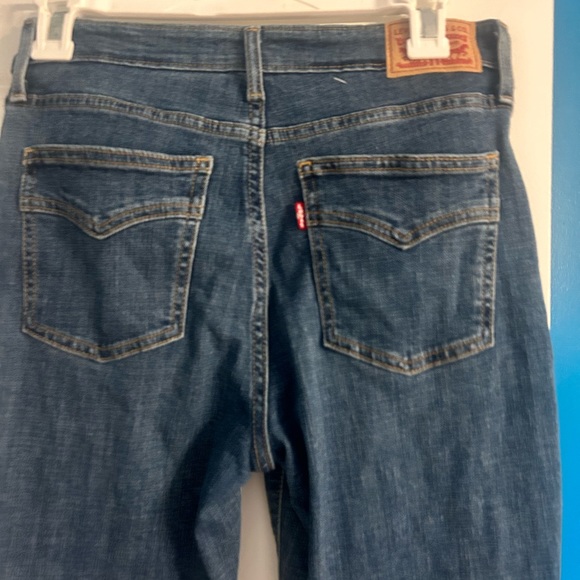 Levi’s size 28 bootcut jeans - Picture 2 of 4